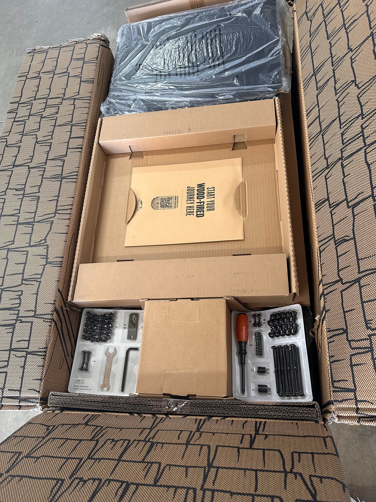 Traeger Grills Ironwood XL Electric Wood Pellet Grill and Smoker with WiFi and App Connectivity